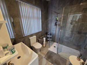 Photo 8- click for photo gallery